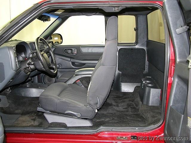 2003 Chevrolet S10 (CC-993248) for sale in Addison, Illinois