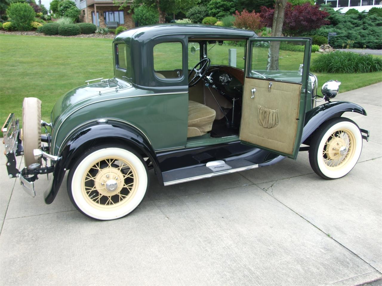 1931 Ford Model A Coupe Deluxe for Sale CC994381