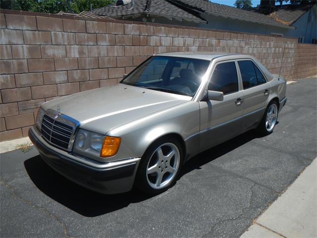 1992 Mercedes-Benz 500 (CC-996120) for sale in Woodland Hills, California