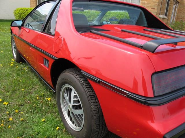 1985 Pontiac Fiero (CC-996248) for sale in Troy, Michigan